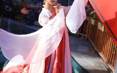 迈开腿给我看看草莓视频